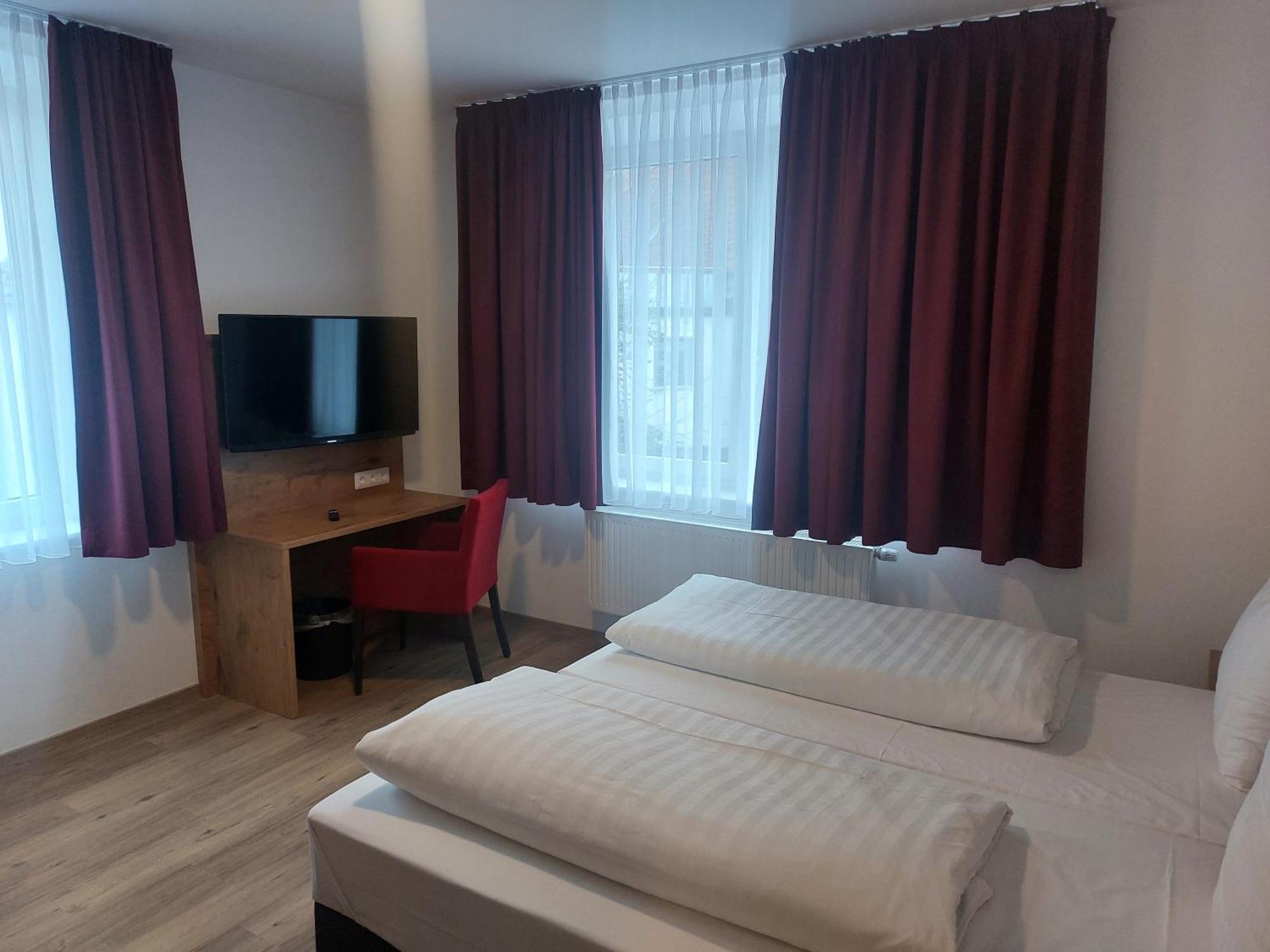 Hotel Stern Gersthofen Kültér fotó