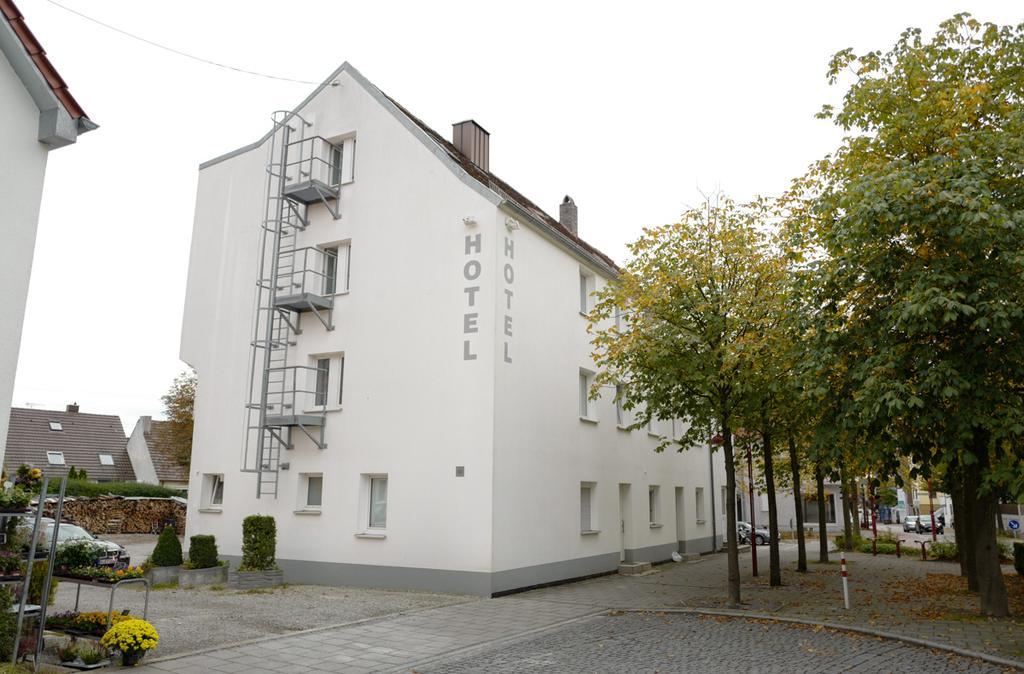 Hotel Stern Gersthofen Kültér fotó